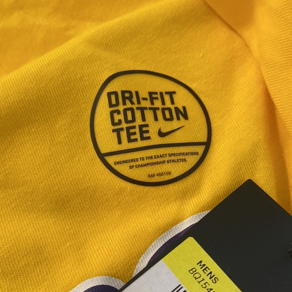 NWT NIKE LAKERS #23 LeBron James Tee - Picture 2 of 4